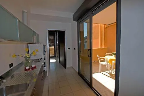Residence Domus 4*, Rimini Italien