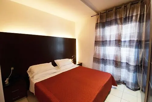 **** Aparthotel Residence Domus Italy