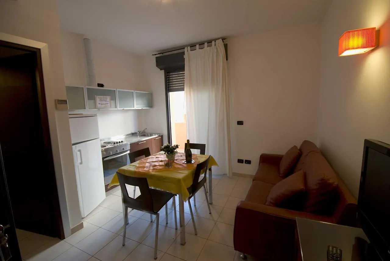 Residence Domus Aparthotel